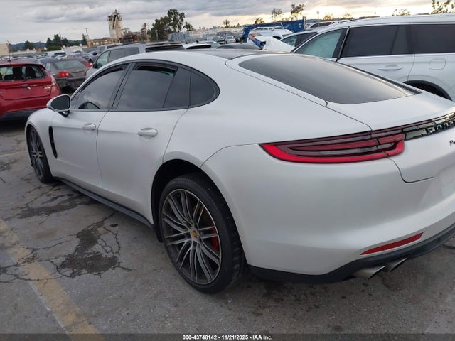 2018 PORSCHE PANAMERA WP0AB2A75JL136839 Photo 2
