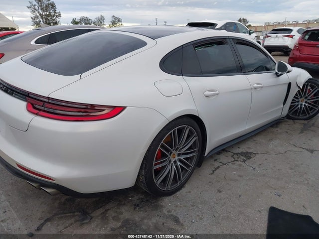 2018 PORSCHE PANAMERA WP0AB2A75JL136839 Photo 3