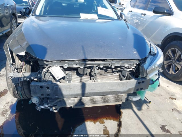 JN1EV7AP0JM358370 Infiniti Q50