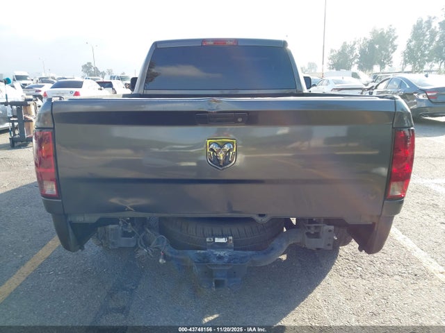 3C6JR6AT4HG637168 RAM 1500 Tradesman 4x2 6&#039;4 Box