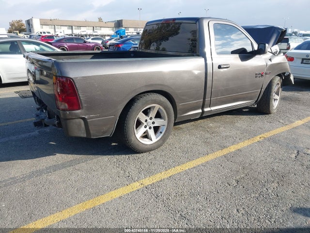 3C6JR6AT4HG637168 RAM 1500 Tradesman 4x2 6&#039;4 Box