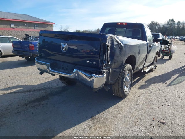 43748193 :رقم المزاد ، 3C6MR5AJXKG669538 vin ، 2019 Ram 2500 Tradesman  4x4 8' Box مزاد بيع