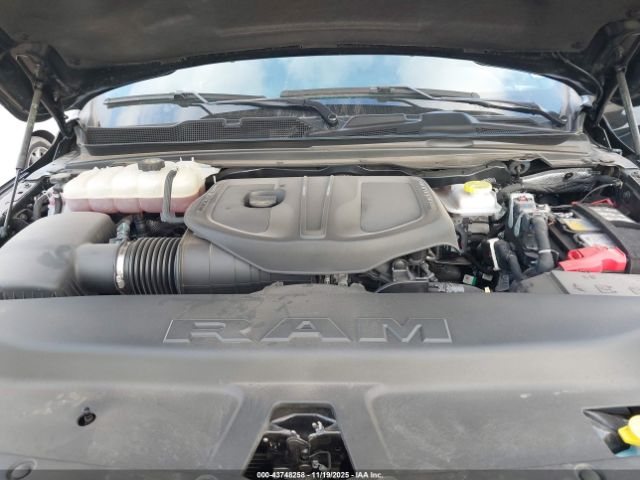 2025 RAM 1500 1C6SRFFPXSN730372 Photo 9