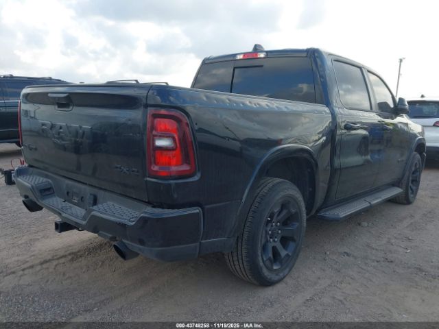2025 RAM 1500 1C6SRFFPXSN730372 Photo 3