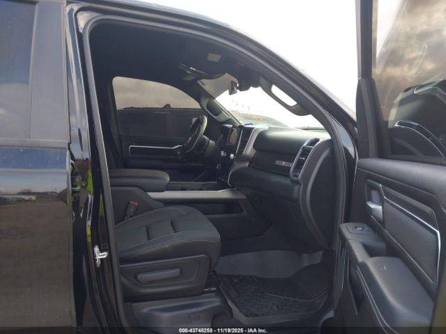 2025 RAM 1500 1C6SRFFPXSN730372 Photo 4