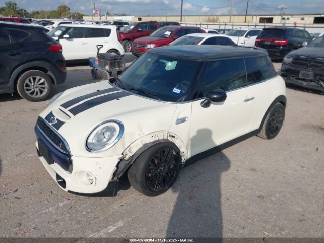 2015 MINI HARDTOP WMWXP7C5XF2C60168 Photo 1