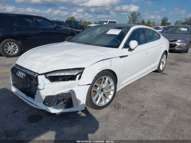 2024 AUDI A5 SPORTBACK WAUFACF59RA068300 Photo 1