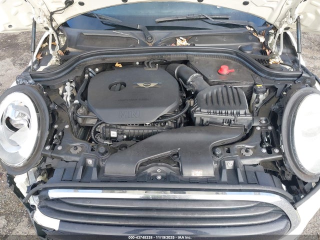 2018 MINI HARDTOP WMWXU1C54J2F80570 Photo 9