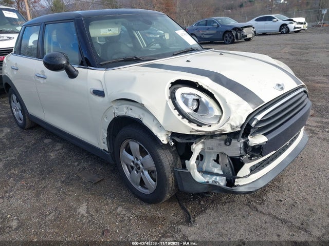 2018 MINI HARDTOP WMWXU1C54J2F80570 Photo 5