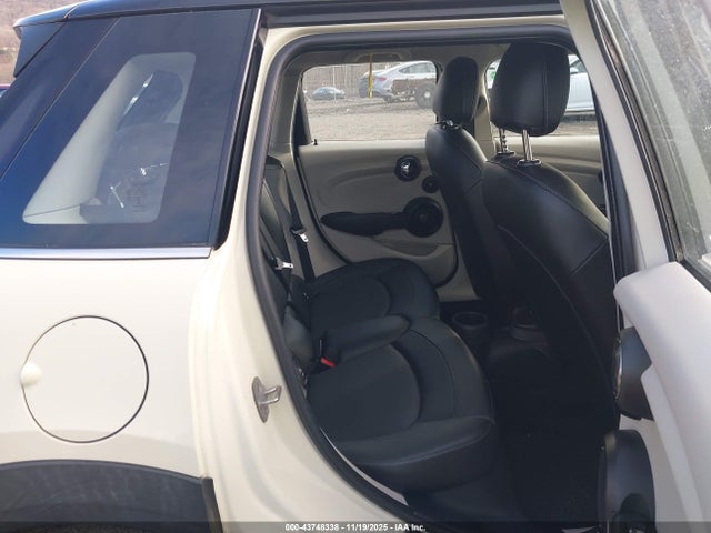 2018 MINI HARDTOP WMWXU1C54J2F80570 Photo 7
