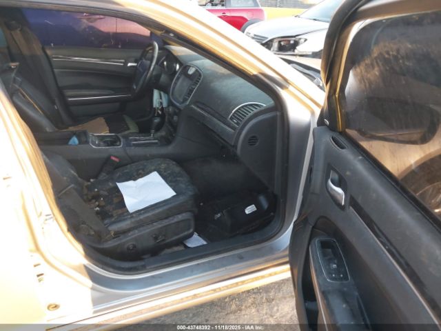 2011 CHRYSLER 300 2C3CA5CG0BH531251 Photo 4