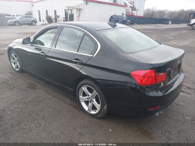 2015 BMW 328I WBA3B5G57FNS12182 Photo 2