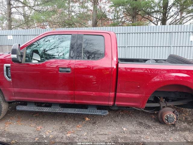 43748419 :رقم المزاد ، 1FT7X2B61KED59158 vin ، 2019 Ford F-250 Xlt مزاد بيع