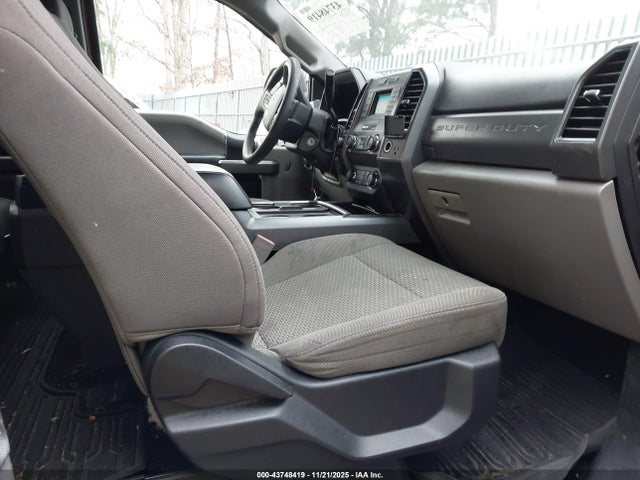 43748419 :رقم المزاد ، 1FT7X2B61KED59158 vin ، 2019 Ford F-250 Xlt مزاد بيع