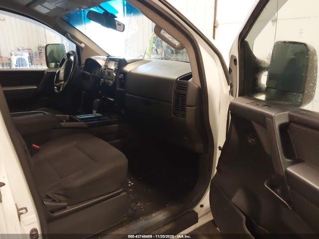 2014 NISSAN TITAN 1N6AA0CC5EN501335 Photo 4