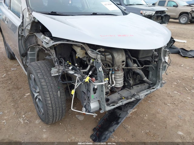 2018 TOYOTA RAV4 JTMBFREV4JJ221936 Photo 5