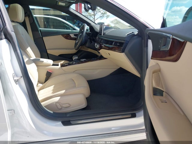 2018 AUDI A5 WAUBNCF52JA082174 Photo 4