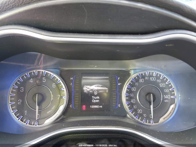 43748666 :رقم المزاد ، 1C3CCCAB2FN600699 vin ، 2015 Chrysler 200 Limited مزاد بيع