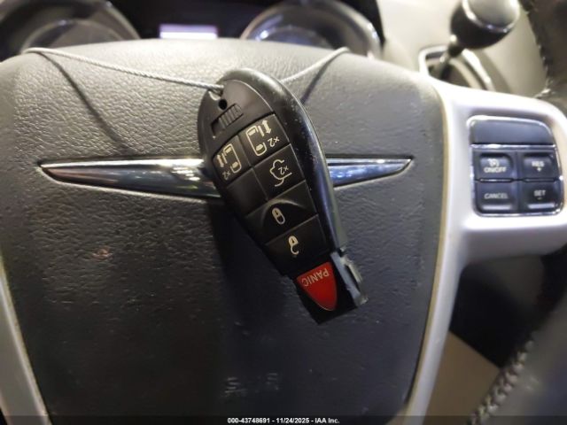 2014 CHRYSLER TOWN & COUNTRY 2C4RC1BG5ER292384 Photo 10