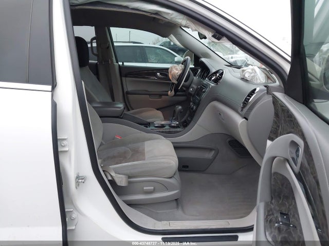 43748727 :رقم المزاد ، 5GAKRBKD3DJ123495 vin ، 2013 Buick Enclave Convenience مزاد بيع