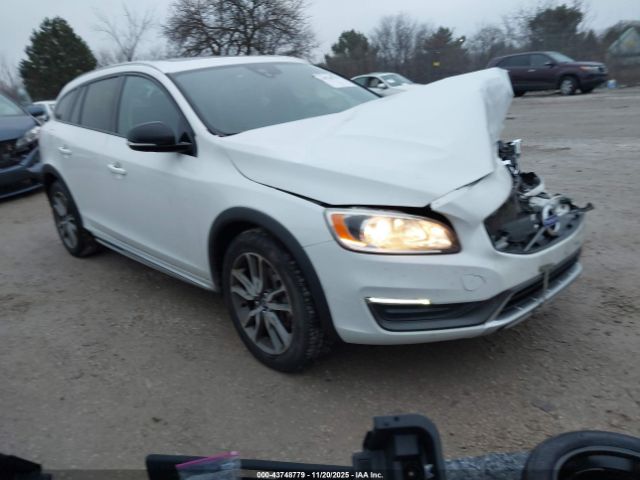 2015 VOLVO V60 CROSS COUNTRY YV4612HK3F1001541