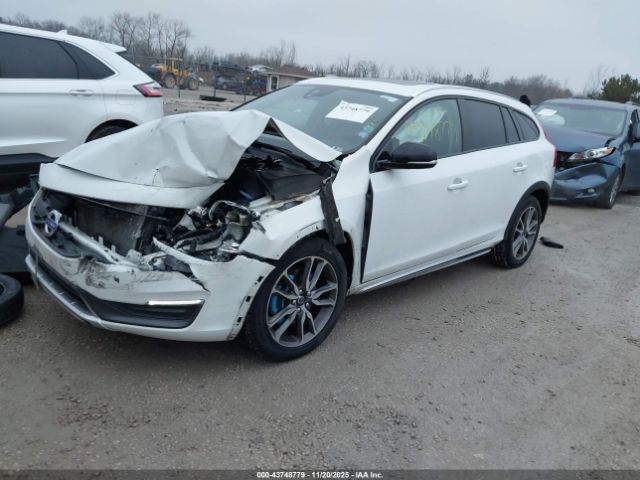 2015 VOLVO V60 CROSS COUNTRY YV4612HK3F1001541 Photo 1