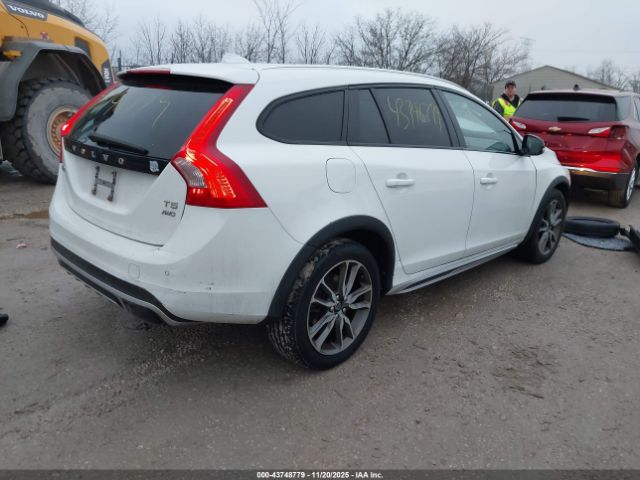 2015 VOLVO V60 CROSS COUNTRY YV4612HK3F1001541 Photo 3