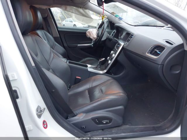 2015 VOLVO V60 CROSS COUNTRY YV4612HK3F1001541 Photo 4