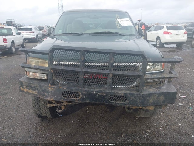 43748800 :رقم المزاد ، 1GTGC13U22F126113 vin ، 2002 Gmc Sierra 1500hd Sle مزاد بيع