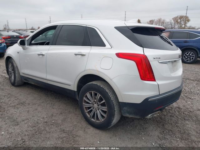 2017 CADILLAC XT5 1GYKNBRS9HZ133027 Photo 2