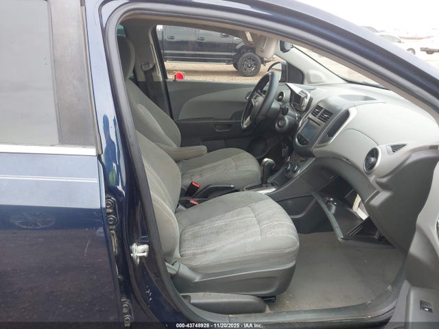 1G1JC5SH6F4205554 Chevrolet Sonic Lt Auto