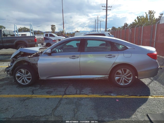 43748933 :رقم المزاد ، 1HGCV1F18LA042453 vin ، 2020 Honda Accord Lx مزاد بيع