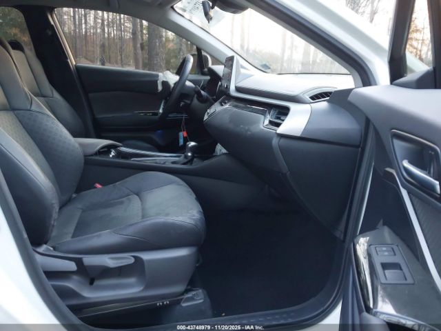 2021 TOYOTA C-HR JTNKHMBX3M1099315 Photo 4