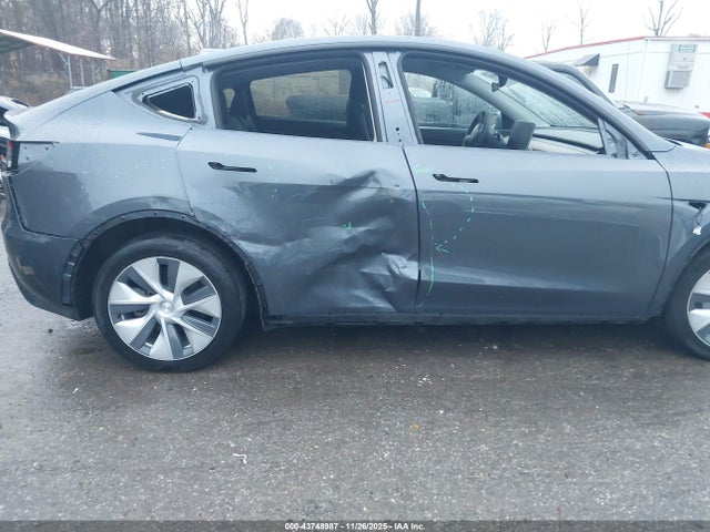 2022 TESLA MODEL Y 7SAYGDEE5NF442598 Photo 5