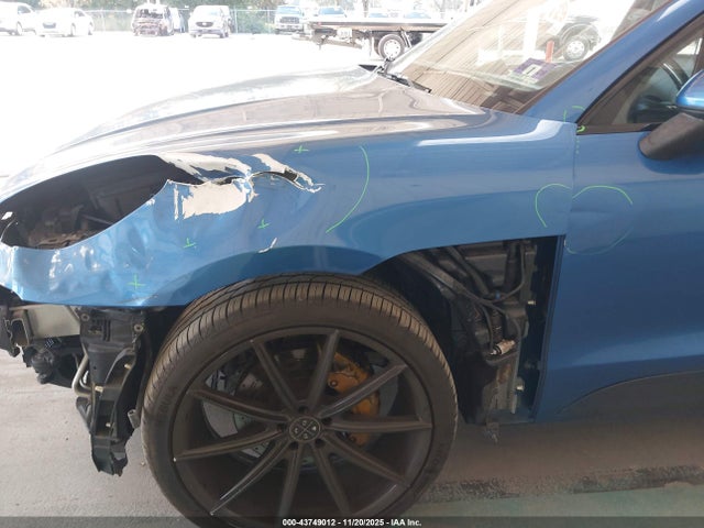 43749012 :رقم المزاد ، WP1AB2A5XFLB64897 vin ، 2015 Porsche Macan S مزاد بيع