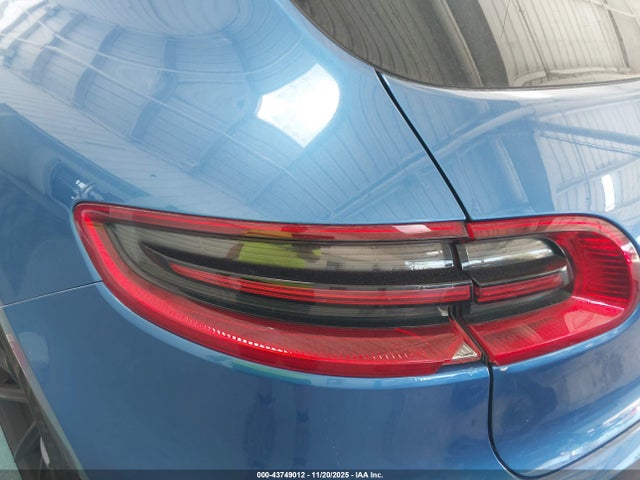 43749012 :رقم المزاد ، WP1AB2A5XFLB64897 vin ، 2015 Porsche Macan S مزاد بيع