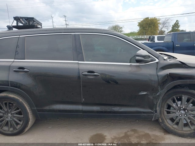 5TDKZRFH5KS350465 Toyota Highlander Se