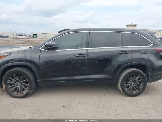 5TDKZRFH5KS350465 Toyota Highlander Se