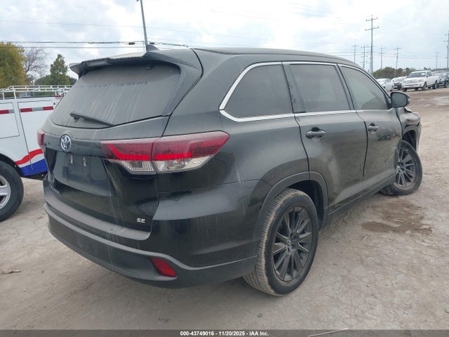 5TDKZRFH5KS350465 Toyota Highlander Se