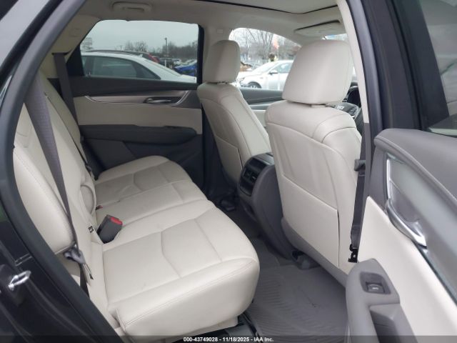 2023 CADILLAC XT5 1GYKNDRS3PZ120963 Photo 7