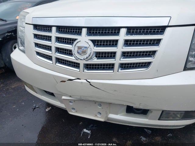 2008 CADILLAC ESCALADE ESV 1GYFK66828R267243 Photo 5