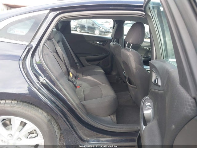 1G1ZD5ST5PF208424 Chevrolet Malibu Fwd 1lt