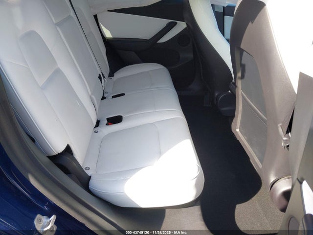 2022 TESLA MODEL Y 7SAYGDEF4NF399946 Photo 7