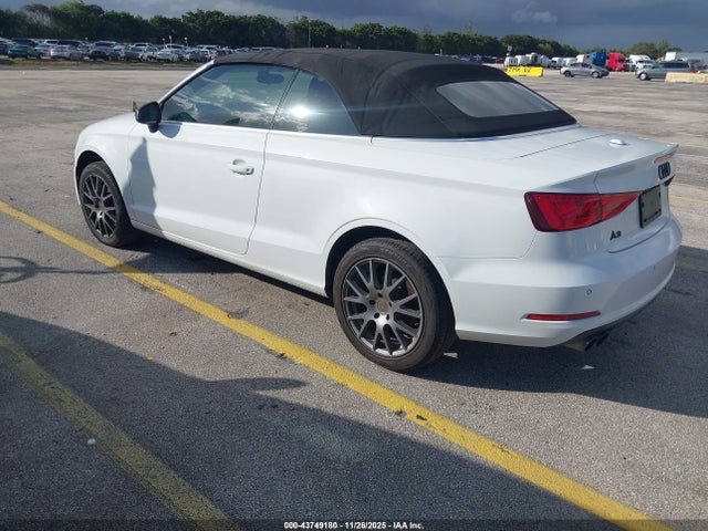 2015 AUDI A3 WAU6CLFF6F1109836 Photo 2