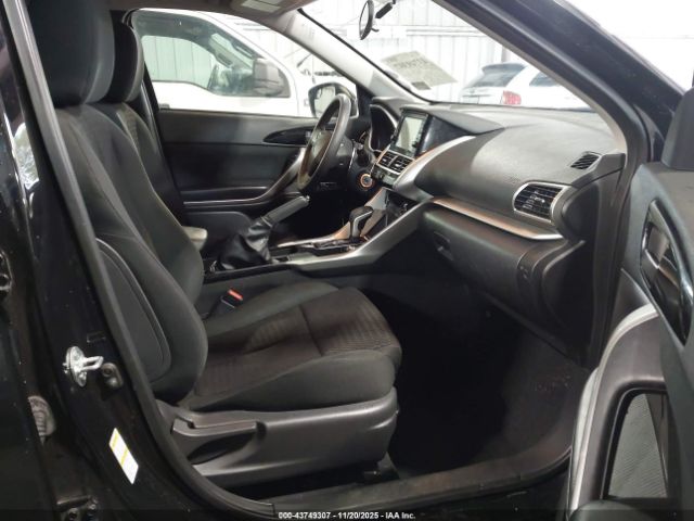 2018 MITSUBISHI ECLIPSE CROSS JA4AT3AA3JZ042237 Photo 4