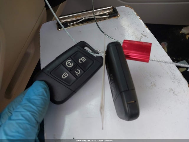 2019 VOLKSWAGEN ATLAS 1V2UR2CA9KC568660 Photo 10