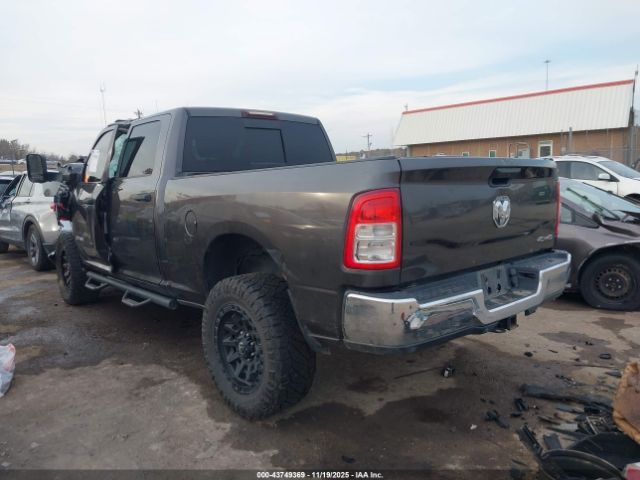 2020 RAM 2500 3C6UR5CL7LG227719 Photo 2