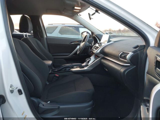 2020 MITSUBISHI ECLIPSE CROSS JA4AT4AA9LZ014323 Photo 4