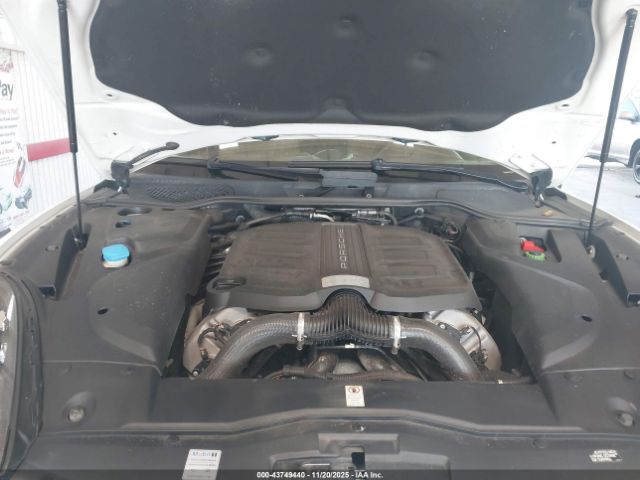 2016 PORSCHE CAYENNE WP1AB2A25GLA95396 Photo 9