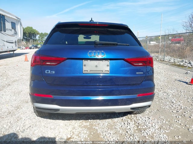 43749479 :رقم المزاد ، WA1AUCF3XM1058591 vin ، 2021 Audi Q3 Premium 40 Tfsi Quattro Tiptronic مزاد بيع